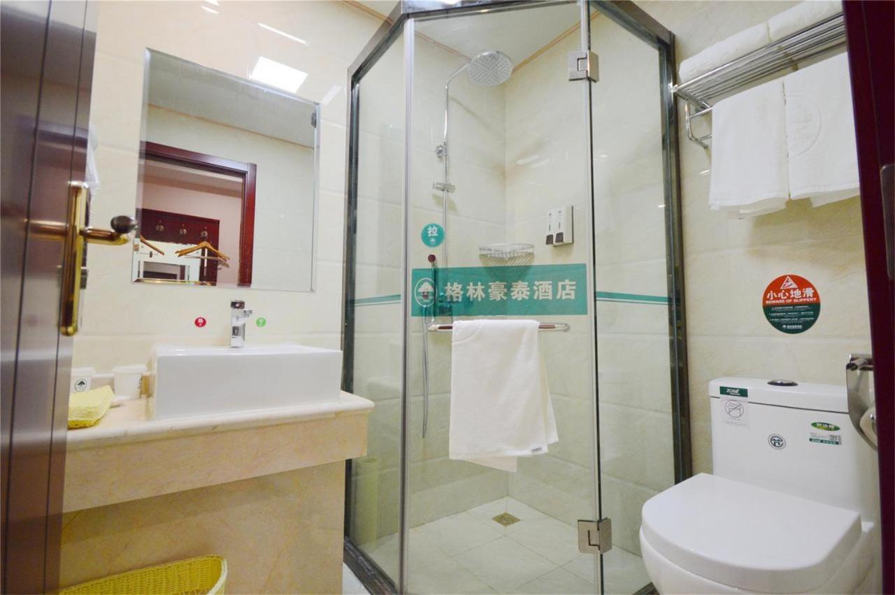 Greentree Inn Shenyang Shengjing Hospital Shenyang Liaol Road Business Hotel Kültér fotó